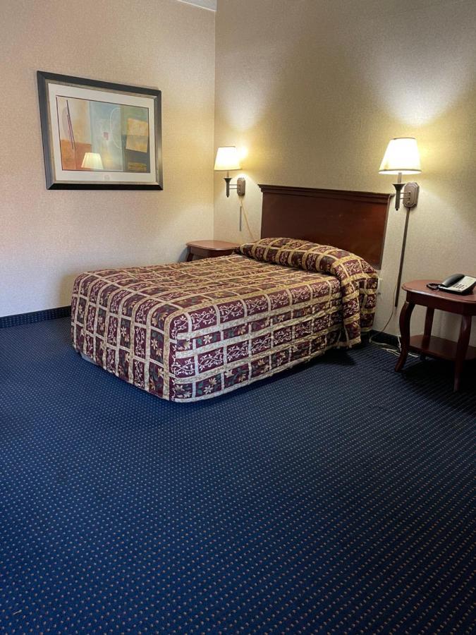 Budget Inn Temple Hills Esterno foto