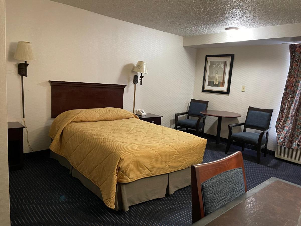 Budget Inn Temple Hills Esterno foto