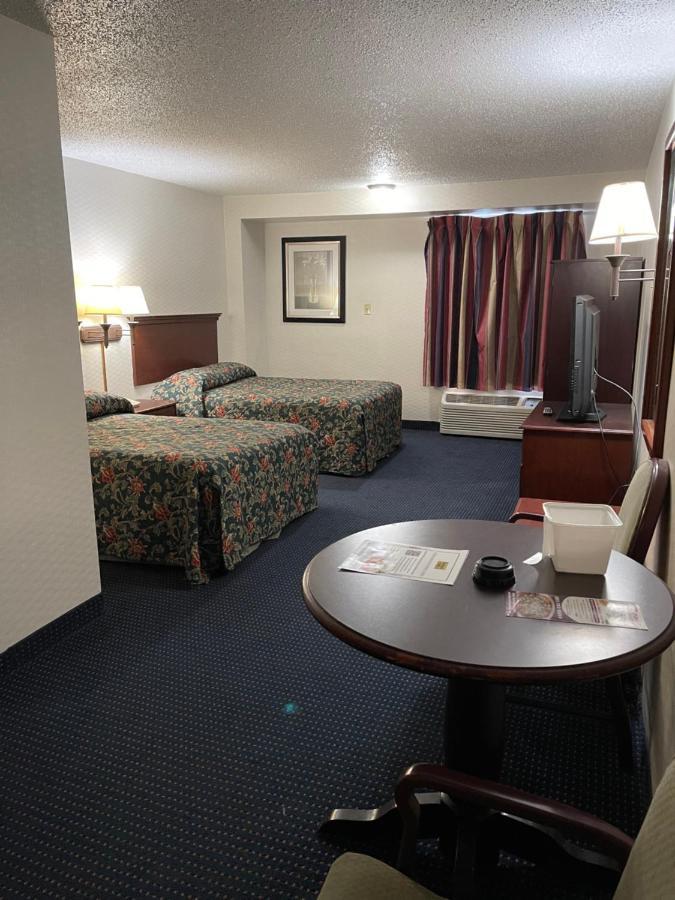 Budget Inn Temple Hills Esterno foto