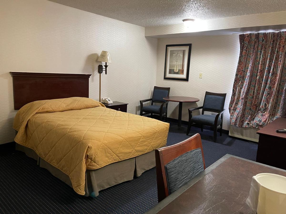 Budget Inn Temple Hills Esterno foto