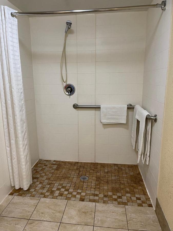 Budget Inn Temple Hills Esterno foto